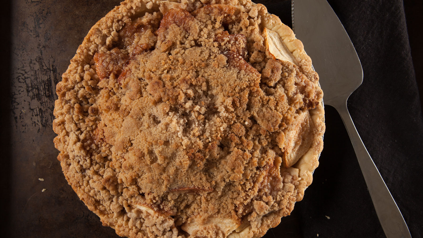 Simple Apple Crumb Pie